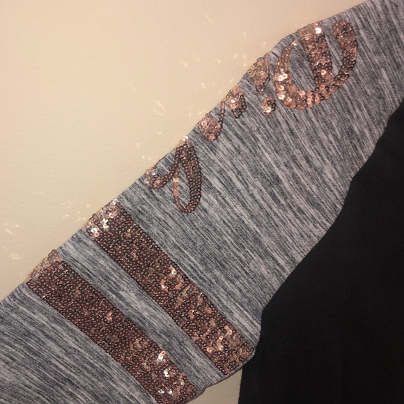 VS PINK black and grey sequined T-shirt - Picture 3 of 3